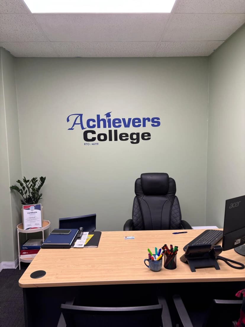 First Aid and CPR Course Options: Refresher vs. Full Certification